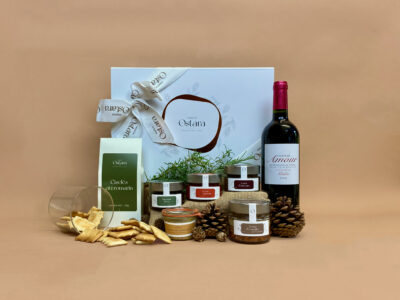 coffret cadeau gourmand - coffret cadeau de noel - coffret cadeau fin d'année - cadeau d'entreprise - comité d'entreprise - cadeau gourmand - cadeau gourmet - cadeau gastronomique - panier gourmand - cadeau de noel - meilleur cadeau de noel - tartinables - produits provence - confiture extra artisanale - calissons de provence - pâtes de fruits - confiserie provençale - confiserie artisanale - thé bio - thé noir bio - thé parfumé - miel de provence - miel igp - apéro - apéritif - kit apéro